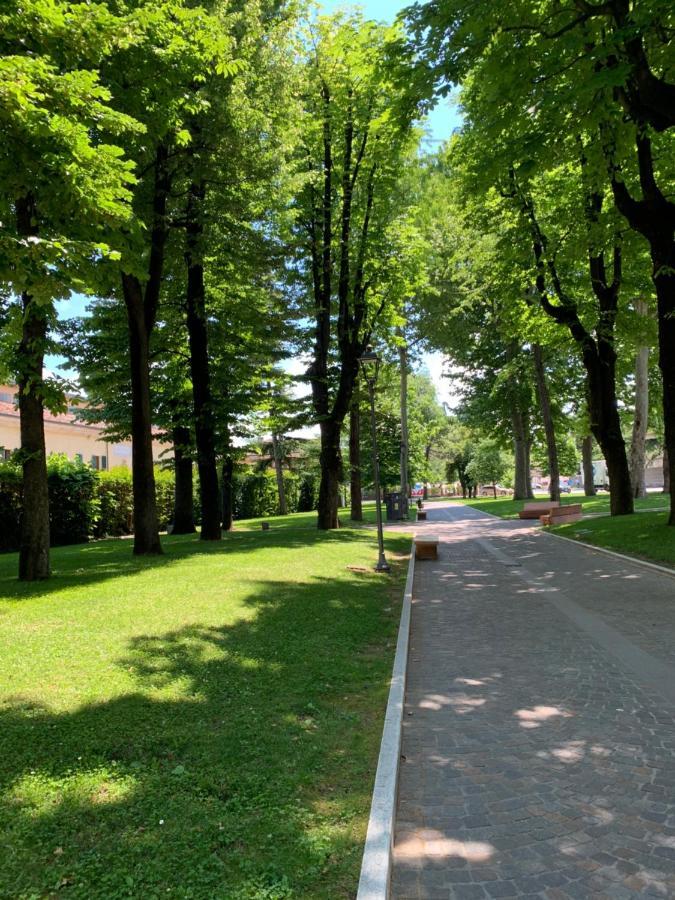 Appartamento Peschiera - Zona Ospedale Pederzoli Peschiera del Garda Luaran gambar